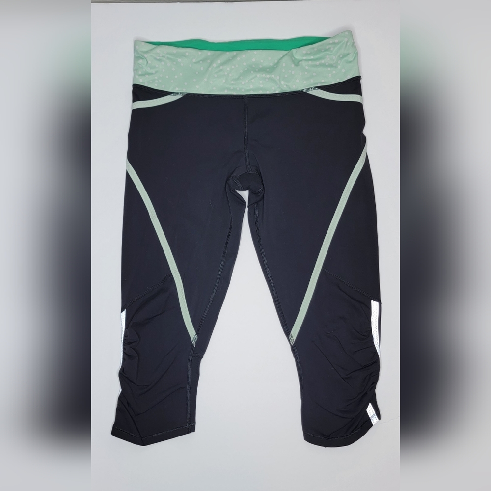 Lululemon Run Pace Capri 3/4 Polka dot leggings
